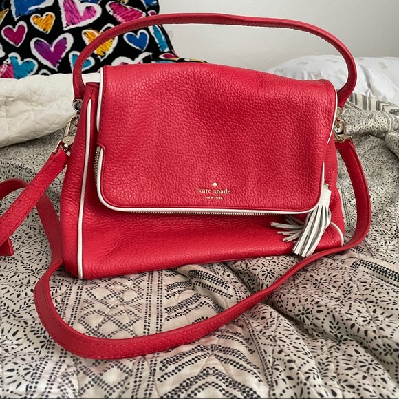 kate spade Handbags - Kate Spade crossbody bag